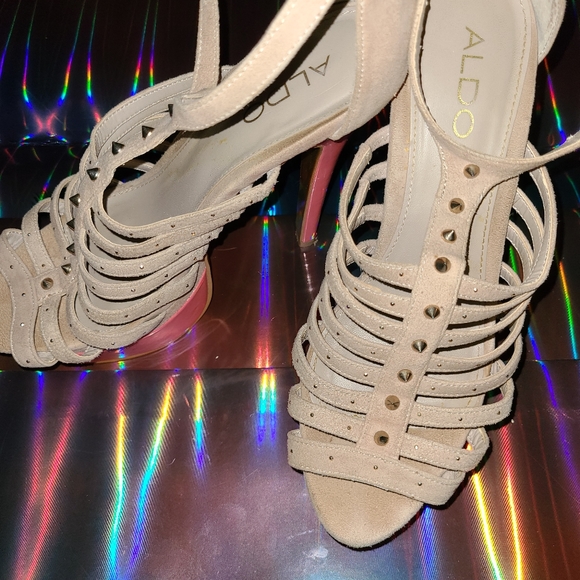 Vintage ALDO Neon Pink and Tan Ankle Strap Gold Studded Platforms Size 8.5 - Picture 4 of 15